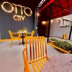 Otto Boutique *